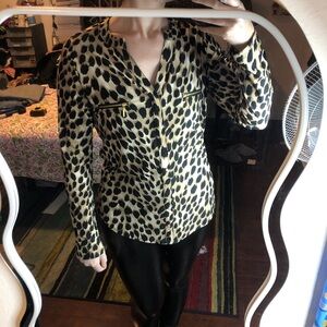 3/$25 Leopard print button up blouse with zipper pocket detail